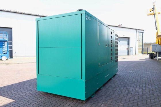 Cummins C550D5Q Declaration of Conformity, Diesel, 550kVA, C550D5Q Declaration of Conformity, Diesel, 550kVA, 2025 2 Gener...