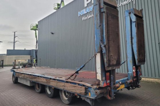 Lako SDA-434 Dutch Registration, 4 Axles, 25.5t Loading lako SDA-434 Dutch Registration, 4 Axles, 25.5t Loading 1997 2 ima...