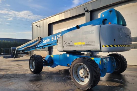Genie S125 As-Is, Diesel, 4x4x4 Drive, 40.1m Working Hei S125 As-Is, Diesel, 4x4x4 Drive, 40.1m Working Hei 2012 2 image 9