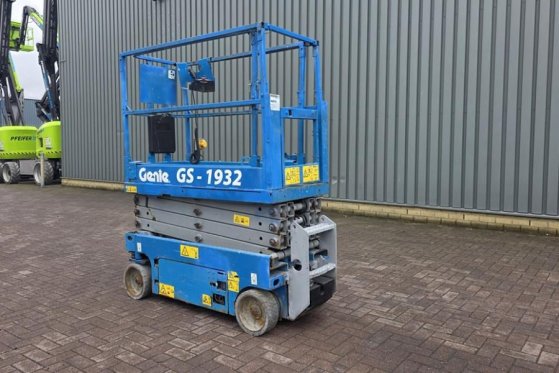 Genie GS1932 Electric, Working Height 7.8 m, 227kg Capac 4842 2015 2 Scissor Lifts image 9