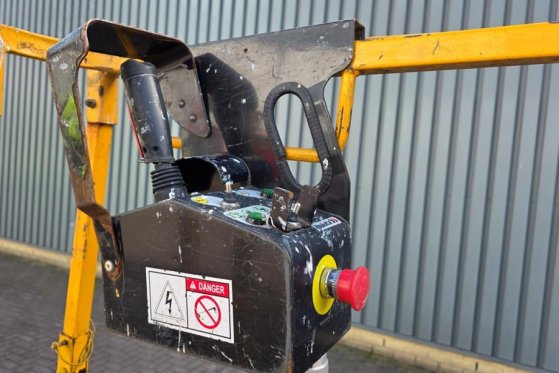 Haulotte Compact 10N Electric, 10m Working Height, 230kg Ca Haulotte Compact 10N Electric, 10m Working Height, 230kg Ca 20...