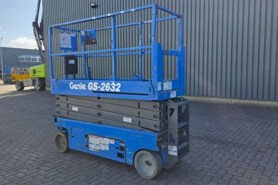 Genie GS2632 Electric, 10m Working Height, 227kg Capacit GS2632 Electric, 10m Working Height, 227kg Capacit 2011 2 Scissor...