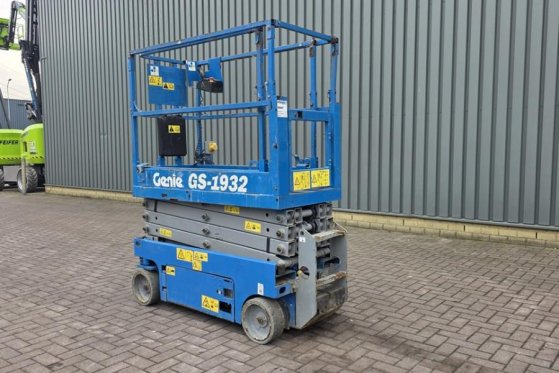 Genie GS1932 Electric, Working Height 7.8 m, 227kg Capac 4842 2013 2 Scissor Lifts image 22