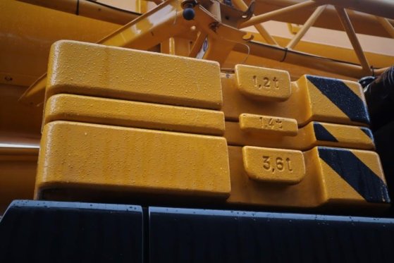 Liebherr LTM1070-4.2 Dutch Vehicle Registration, Valid Insp 683 2016 2 Mobile Cranes image 9