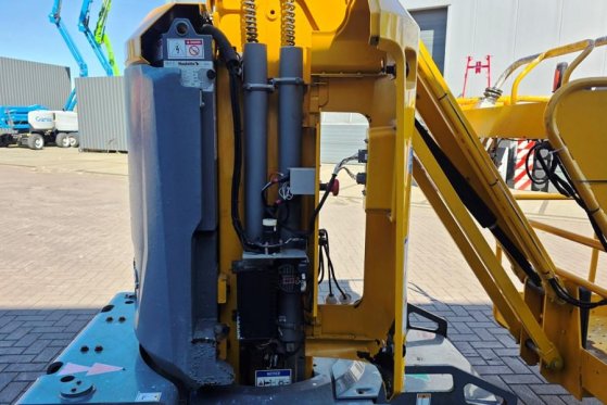 Haulotte STAR 10 Electric, 10m Working Height, 3m Reach, 20 Haulotte STAR 10 Electric, 10m Working Height, 3m Reach, 20 20...