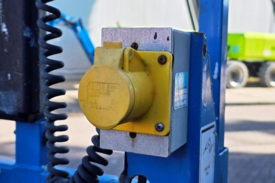 Genie GS2632 Electric, 10m Working Height, Non Marking T GS2632 Electric, 10m Working Height, Non Marking T 2015 2 Scissor...