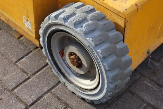 Haulotte STAR 12 As-Is, Electric, 12m Working Height, 3m Re Haulotte STAR 12 As-Is, Electric, 12m Working Height, 3m Re 20...