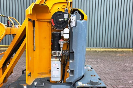 Haulotte STAR 10 Electric, 10m Working Height, 3m Reach, 20 Haulotte STAR 10 Electric, 10m Working Height, 3m Reach, 20 20...