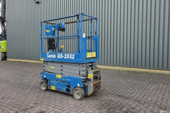Genie GS1932 Electric, Working Height 7.8 m, 227kg Capac 4842 2013 2 Scissor Lifts image 31