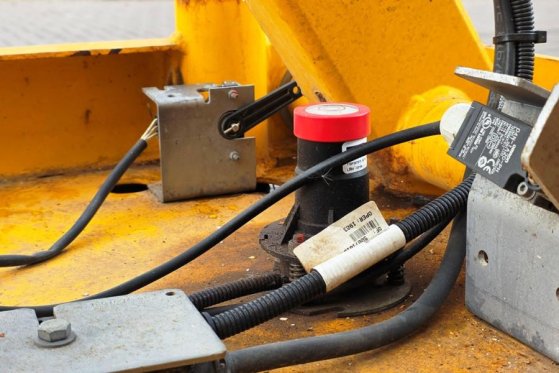 Haulotte Compact 10N Electric, 10m Working Height, 230kg Ca Haulotte Compact 10N Electric, 10m Working Height, 230kg Ca 20...