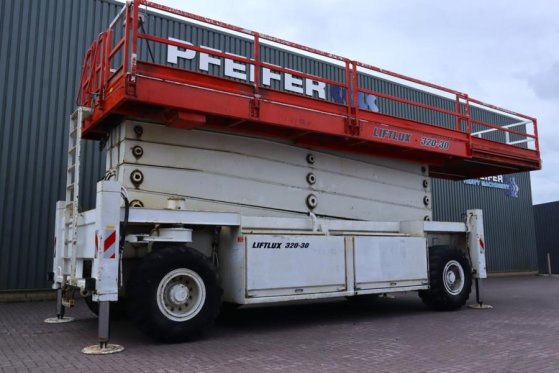 Liftlux SL320-30DS Diesel, 4x4 Drive, 34m Working Height, Liftlux SL320-30DS Diesel, 4x4 Drive, 34m Working Height, 1999 2...