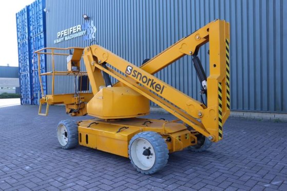 Snorkel A38E Electric, 13.5m Working Height, 6.1m Reach, 2 A38E Electric, 13.5m Working Height, 6.1m Reach, 2 2011 2 image 9