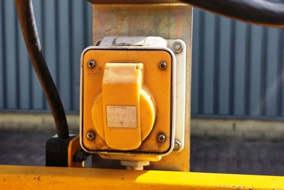 Haulotte Compact 8 Electric, 8.2m Working Height, 350kg Cap Haulotte Compact 8 Electric, 8.2m Working Height, 350kg Cap 20...