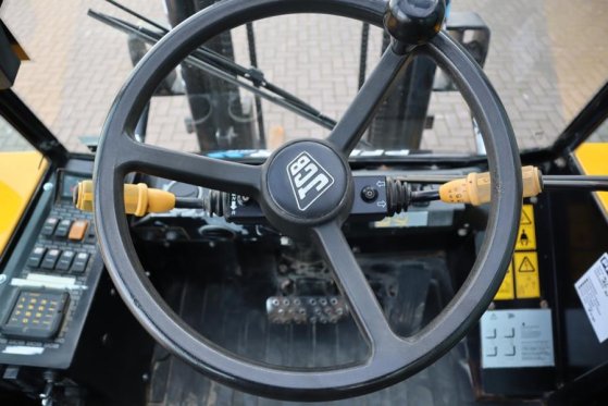 JCB 930-4 T4 Valid inspection, Diesel, 4x4 Drive, 5500 10124 2017 2 Rough Terrain Forklift image 24