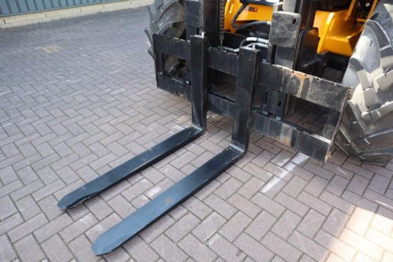 JCB 940-4 T4 Valid inspection, Diesel, 4x4 Drive, 3700 940-4 T4 Valid inspection, Diesel, 4x4 Drive, 3700 2020 2 Rough Ter...