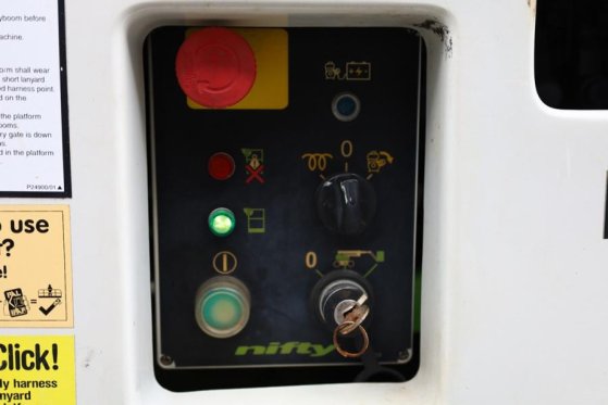 Niftylift HR21 HYBRID As - Is, Hybrid, 4x4 Drive, 21m Workin Niftylift HR21 HYBRID As - Is, Hybrid, 4x4 Drive, 21m Workin ...