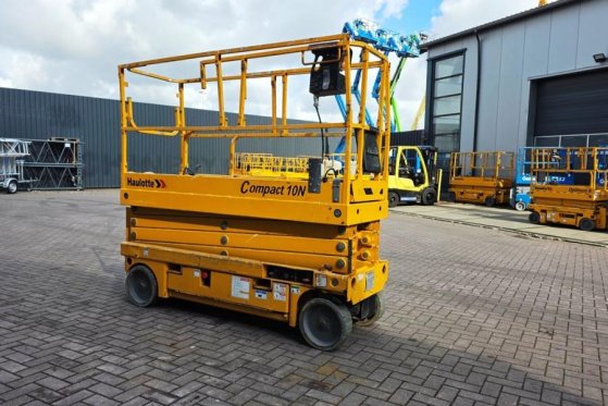 Haulotte Compact 10N Electric, 10m Working Height, 230kg Ca Haulotte Compact 10N Electric, 10m Working Height, 230kg Ca 20...