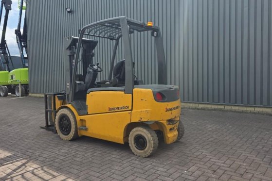 Jungheinrich EFG535 Electric, Lifting Height 4700mm, Freelift 1 EFG535 Electric, Lifting Height 4700mm, Freelift 1 2011 2 ...