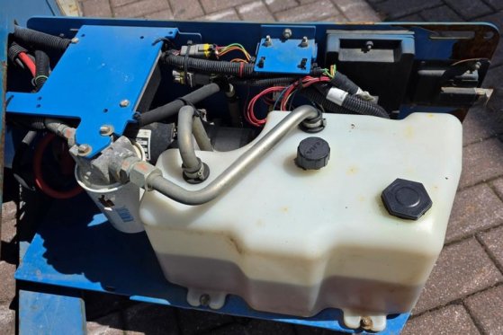 Genie GS2632 Electric, 10m Working Height, 227kg Capacit GS2632 Electric, 10m Working Height, 227kg Capacit 2015 2 Scissor...