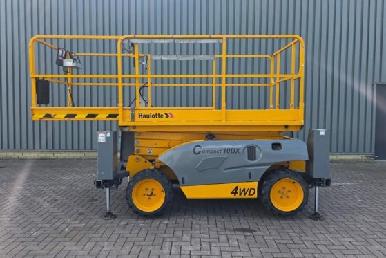 Haulotte COMPACT 10DX Diesel, 4x4 Drive, 10.2m Working Heig Haulotte COMPACT 10DX Diesel, 4x4 Drive, 10.2m Working Heig 20...