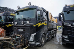 Volvo FH540 8x4 (2+2) - Snow Rigged Tipper Truck