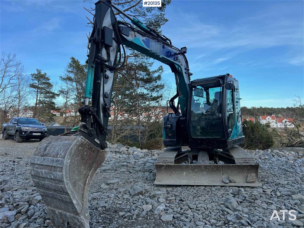 Hitachi zx85us-6 excavator w/ digging bucket, hydraulic sa image