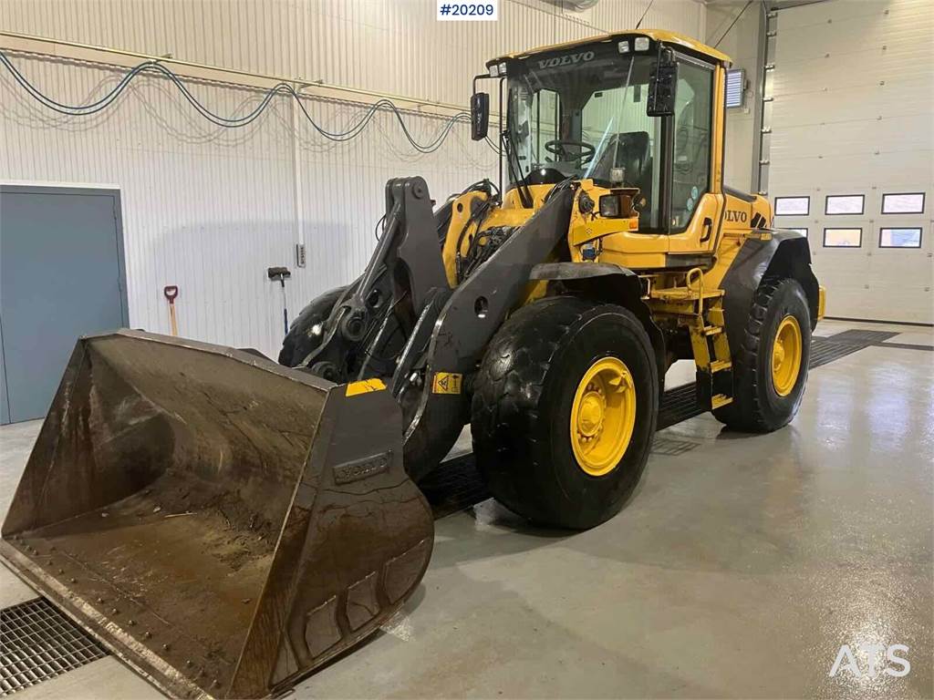 Volvo L70F wheel loader w/ bucket from 2021 image