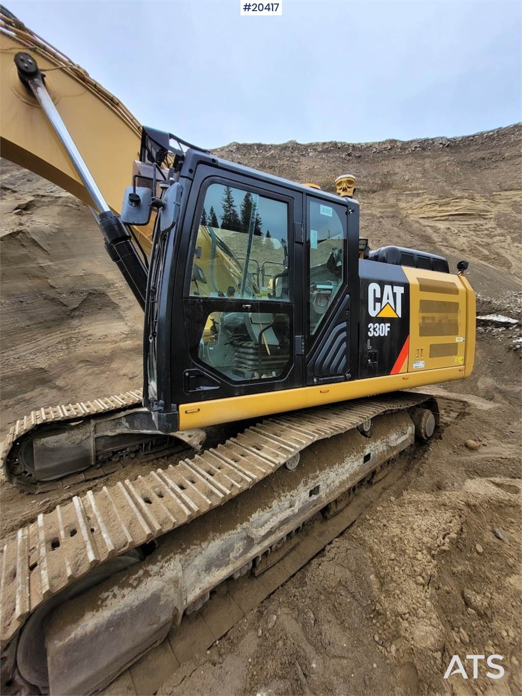 CAT 330F