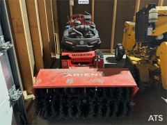 Mammoth 850 – Almost unused with snow blower, salt