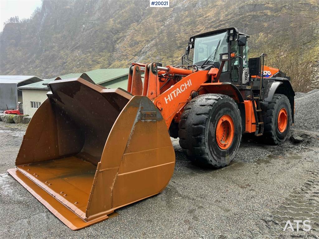 Hitachi zw370-6 Wheel loader w/ scale, printer and bucket image