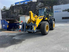 Komatsu WA320-8EO wheel loader w/ hydraulic pallet forks a