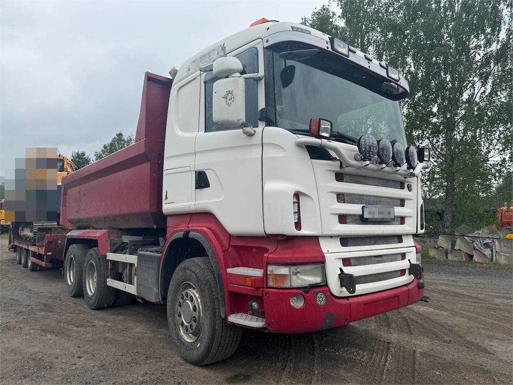 Scania R620 Plow Rigged Tipper Truck image