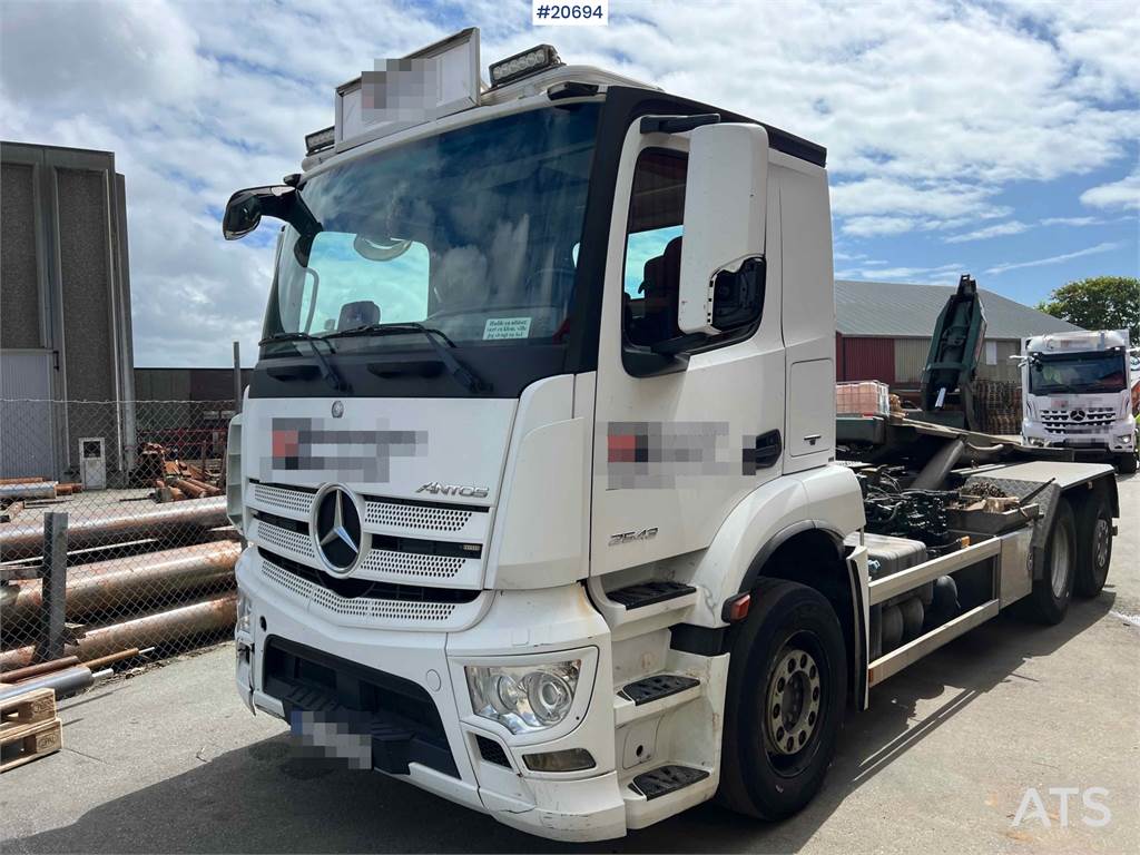 Mercedes-Benz Antos 2543 image