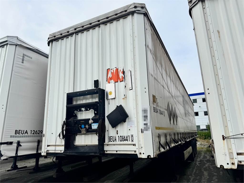 Kässbohrer trailer w/ Sliding roof. image