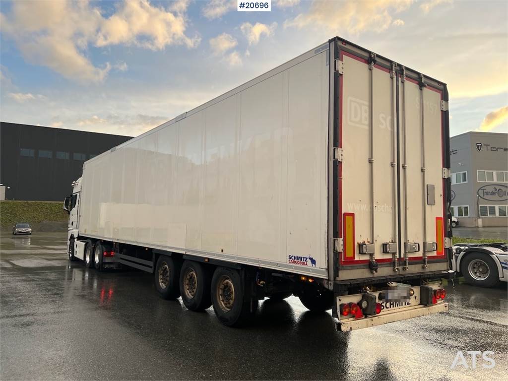 Schmitz thermo trailer w/ Nt FRC approval, booms & 2 temp  image