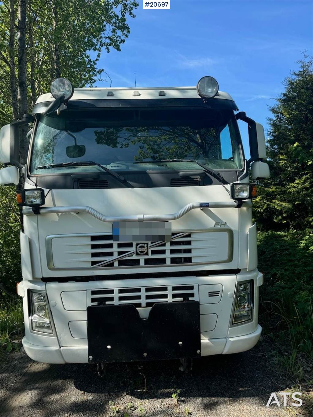 Volvo FH520 – Tipper Truck with Snow Plow Setup