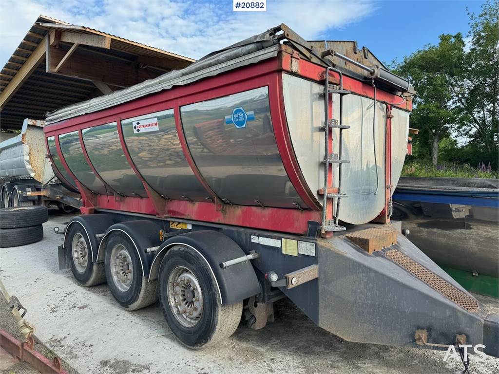 Engen asphalt trailer w/chapel image