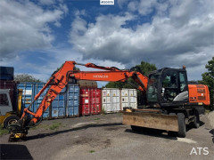 Hitachi ZX140W-5B Wheeled excavator w/ Rototilt and 2 buck