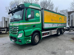 Mercedes-Benz Actros 6x2 w/container attachment