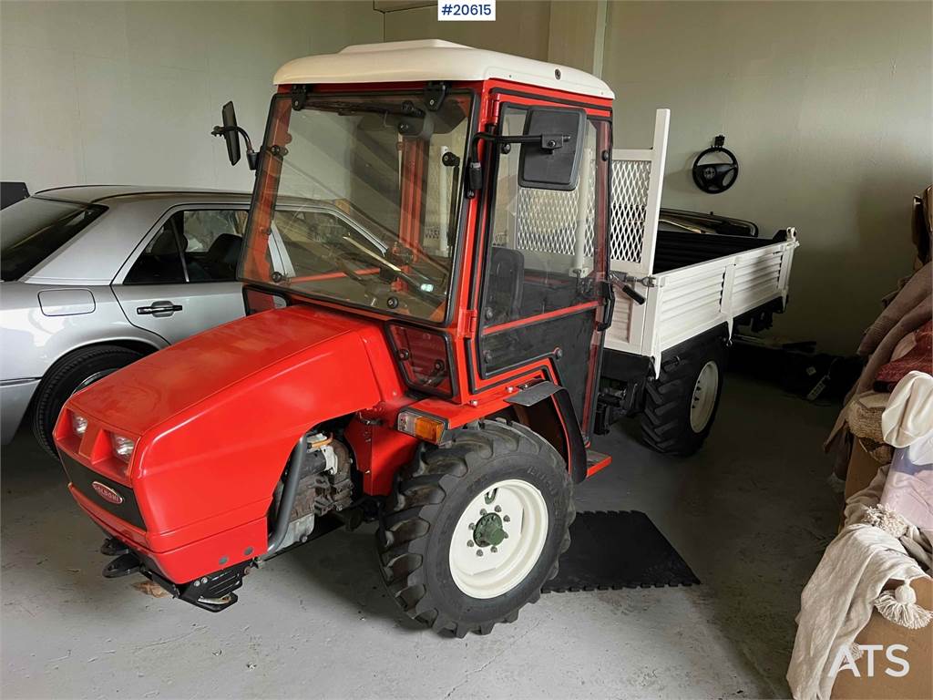 Goldoni Transcar 33RS 4x4 w/ 3 way tipper and Meredith and image