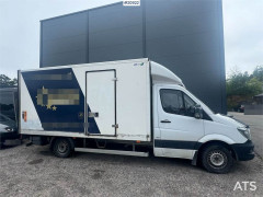 Mercedes-Benz Sprinter Van w/ lift