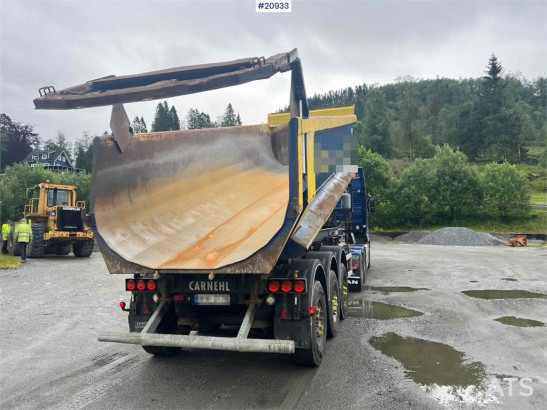Carnehl 3 axle tipper semi image
