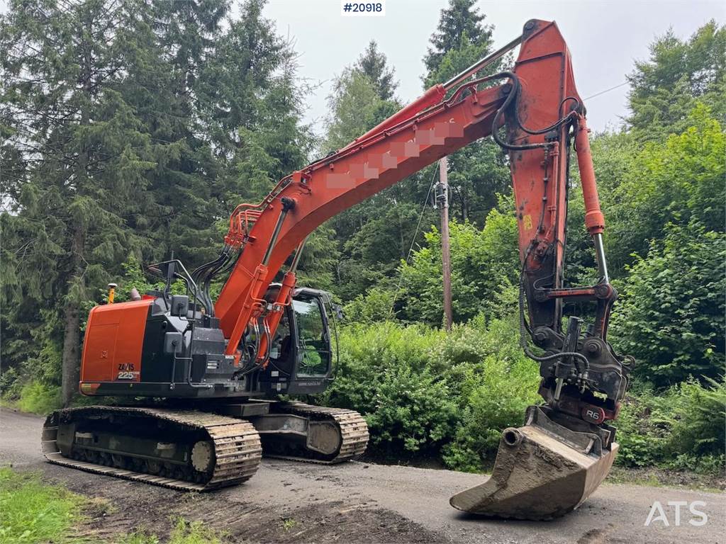 Hitachi ZX225 Tracked Excavator w/ Rototilt, Grading Bucke image