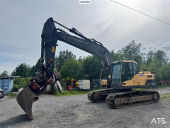 Volvo EC220DL Tracked excavator w/ Rototilt, Spike hamme