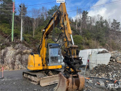 Kato HD 308US-6 excavator w/ Excavator bucket, sanding 