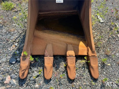 Ema Grave bucket w/ S70 attachment