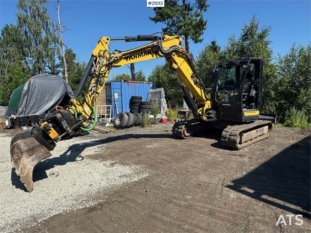 Yanmar VI080-1a w/ Leica geosystem, broom, rototilt and 3 image