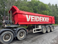 Istrail 3 axle Tip semi