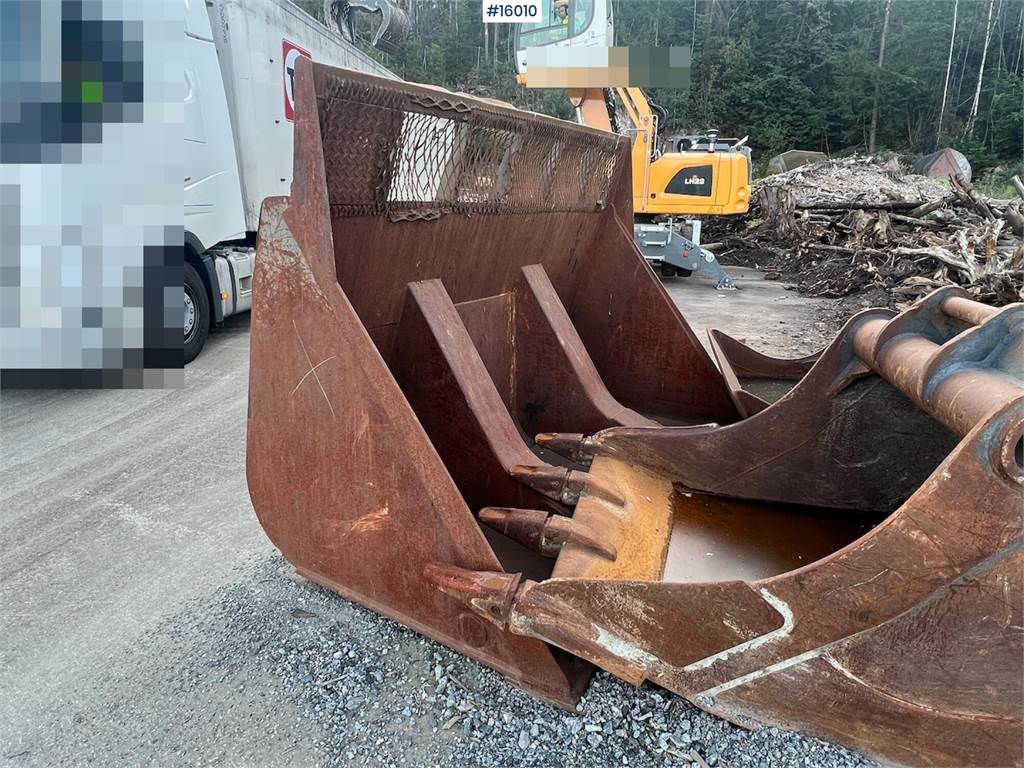 Hjullasterskuffe m/ liten BM feste image