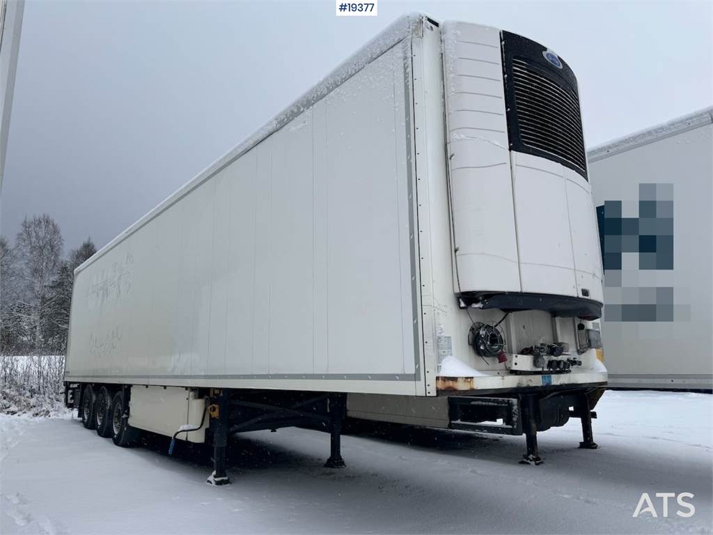 Schmitz Cargobull closed semi trailer w/ refrigerator/freezer unit image